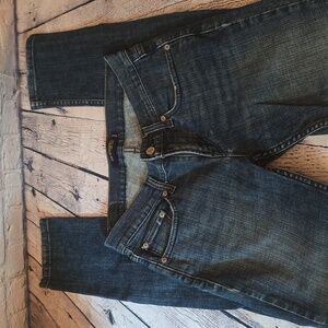 Levis 524